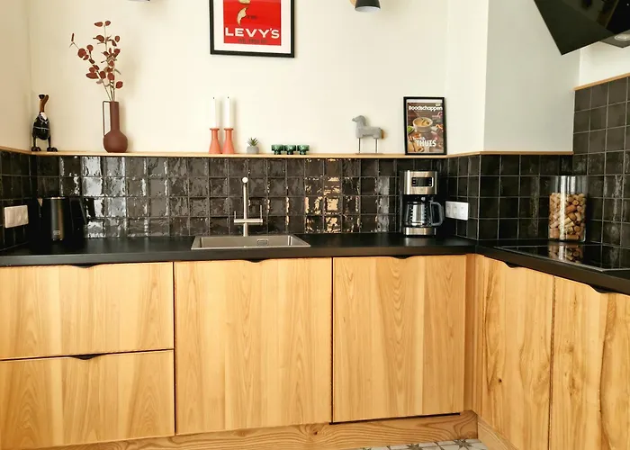 Scandi Group * Odessza